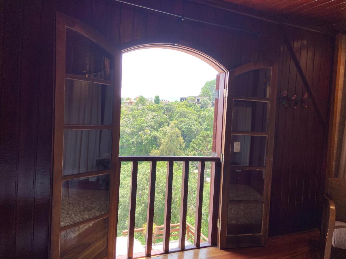 Casa de férias Lar - Chale Com 4 Quartos Em Campos do Jordão