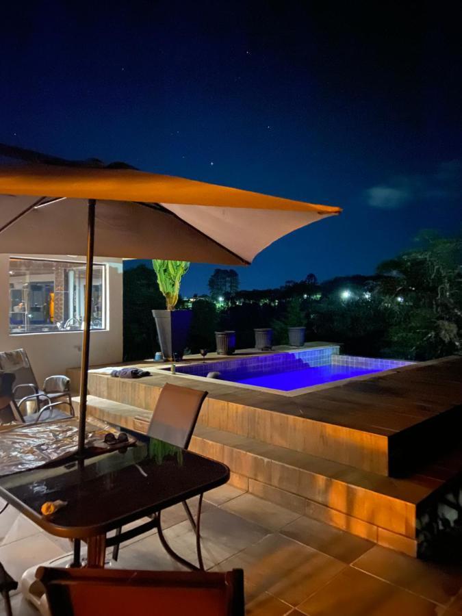 Lar - Chale Com 4 Quartos Em Casa de férias Campos do Jordão
