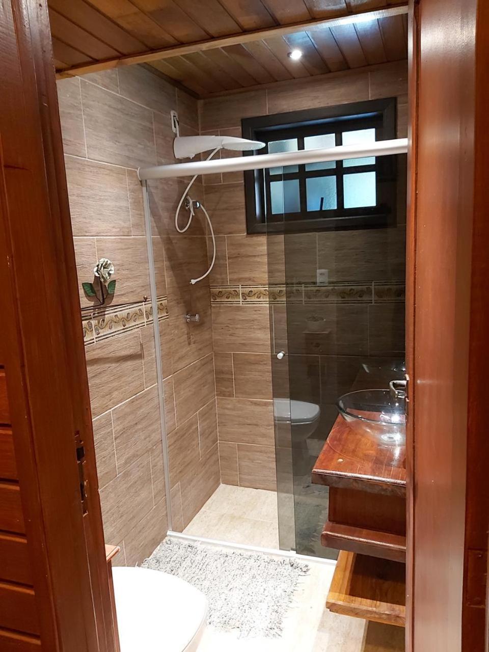Lar - Chale Com 4 Quartos Em Casa de férias