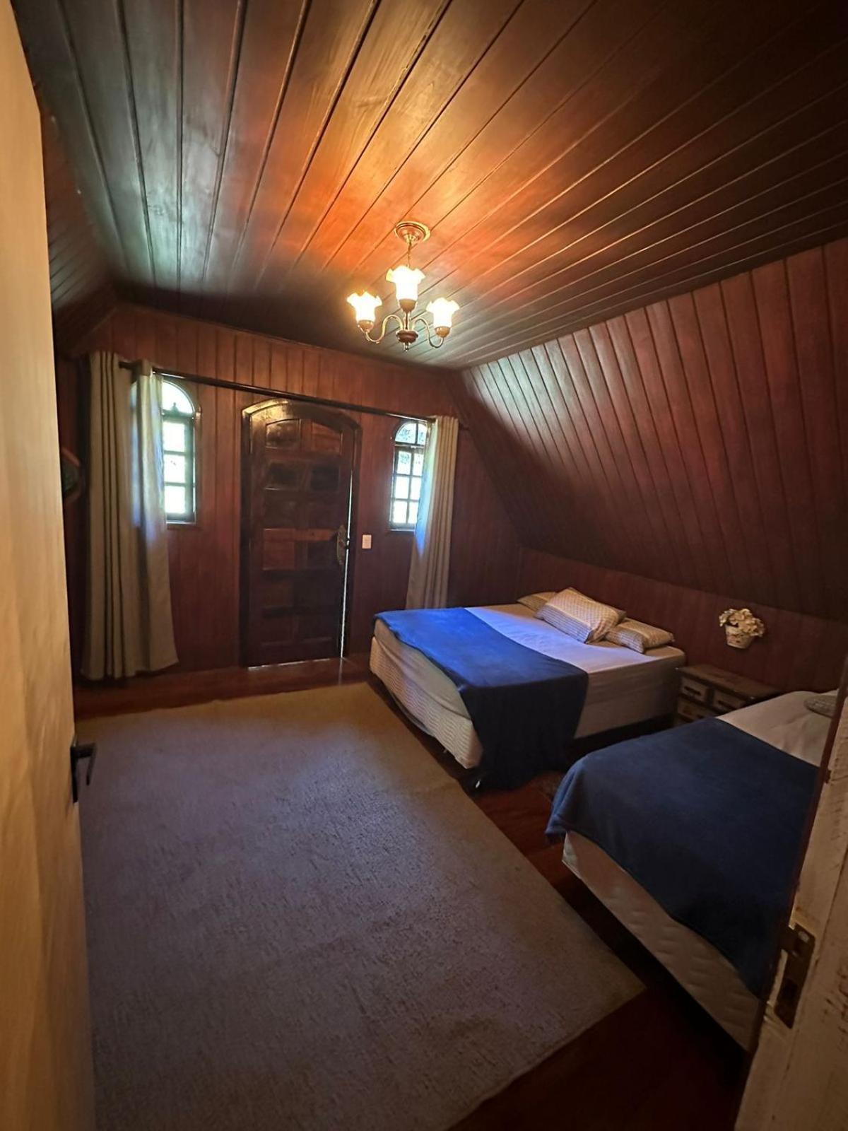 Lar - Chale Com 4 Quartos Em Campos do Jordão